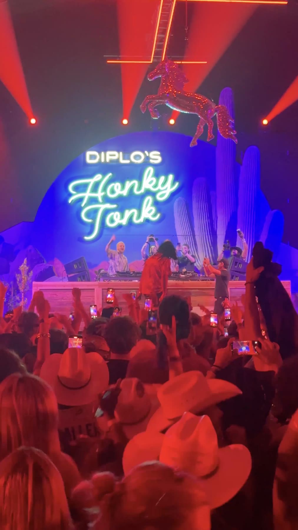 diplo's honky tonk stage from inside the crowd